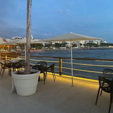 Albanian Family&chill Apartamento Golem (Tirana)