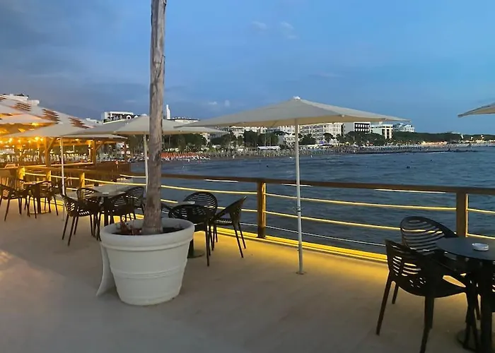 Albanian Family&chill Apartamento Golem (Tirana)