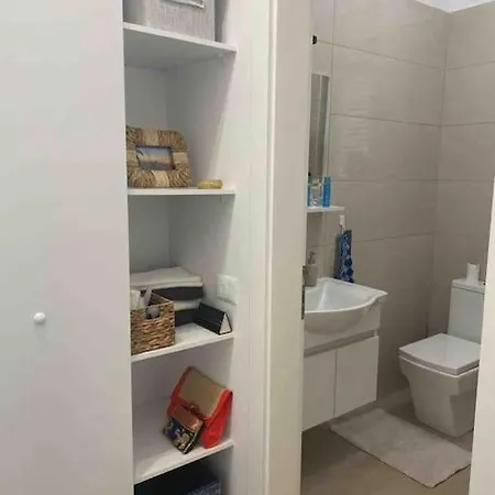 Albanian Family&chill Apartman *