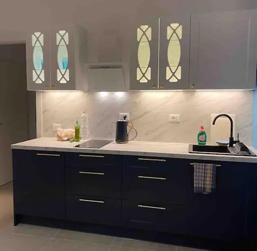 Albanian Family&chill Apartment Golem (Tirana)